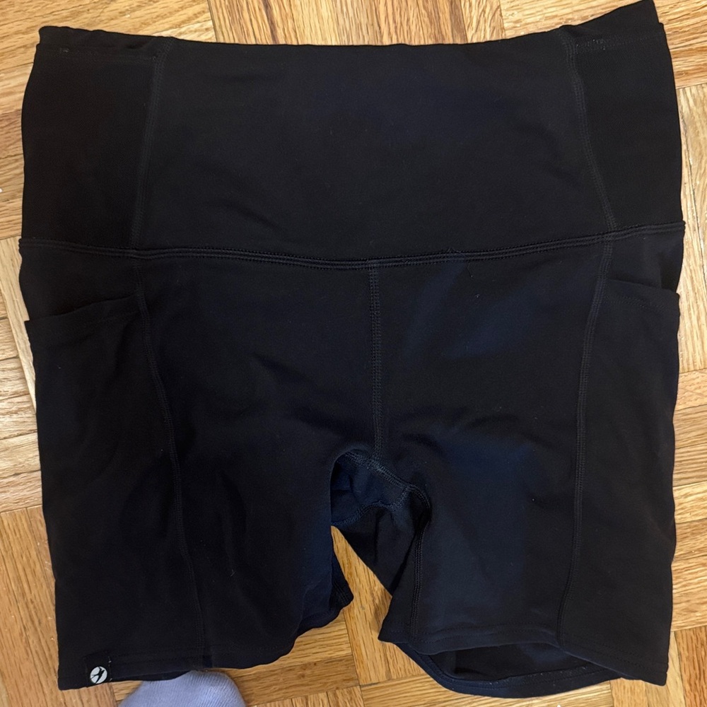 Oiselle biker  Shorts